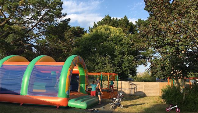  opblaasbare structuur - camping KostArM
