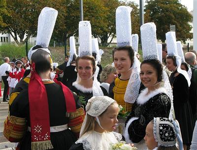 de beroemde bigoudènes (Pays Bigouden - zuidelijke finistère)