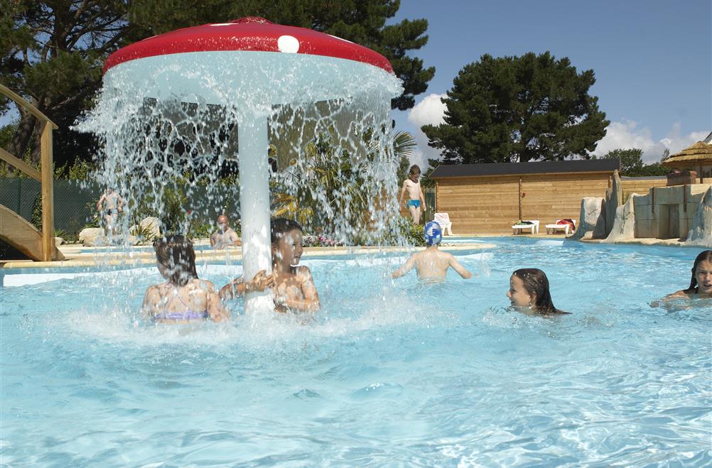 Verwarmd zwembad in fouesnant - camping kostarmor