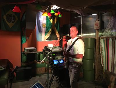 Muziekconcert op camping KostarMoor in Fouesnant