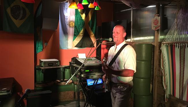 Muziekconcert op camping KostarMoor in Fouesnant