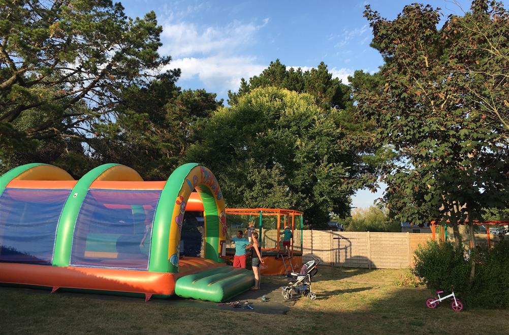  opblaasbare structuur - camping KostArM