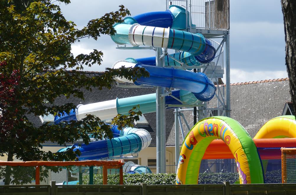  geweldige glijbaan op de 3-sterren camping Kost-Ar-Mor