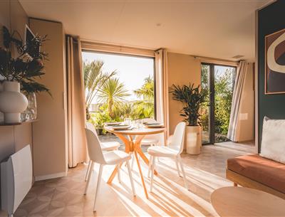 Huisje stacaravan te huur premium tuinzijde camping Kost Ar Moor fouesnant bretagne