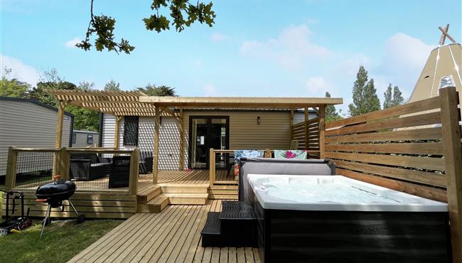 stacaravan Huisje te huur 3 slaapkamers jacuzzi spa camping Kost Ar Moor fouesnant bretagne