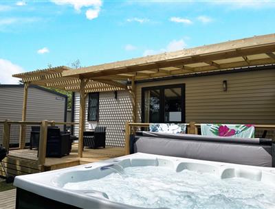 stacaravan Huisje te huur 3 slaapkamers jacuzzi spa camping Kost Ar Moor fouesnant bretagne