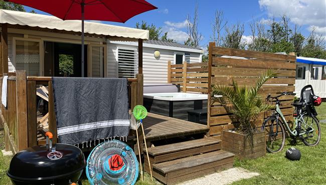 stacaravan Huisje te huur 2 slaapkamers jacuzzi spa camping Kost Ar Moor fouesnant bretagne