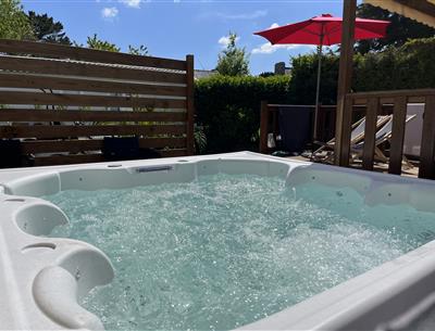 stacaravan Huisje te huur 2 slaapkamers jacuzzi spa camping Kost Ar Moor fouesnant bretagne