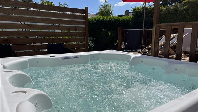 stacaravan Huisje te huur 2 slaapkamers jacuzzi spa camping Kost Ar Moor fouesnant bretagne