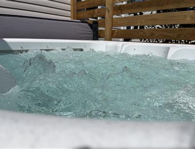 stacaravan Huisje te huur 2 slaapkamers jacuzzi spa camping Kost Ar Moor fouesnant bretagne