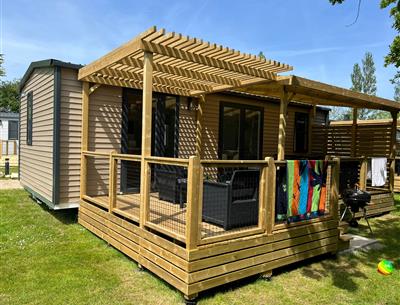 Huisje stacaravan te huur premium tuinzijde camping Kost Ar Moor fouesnant bretagne